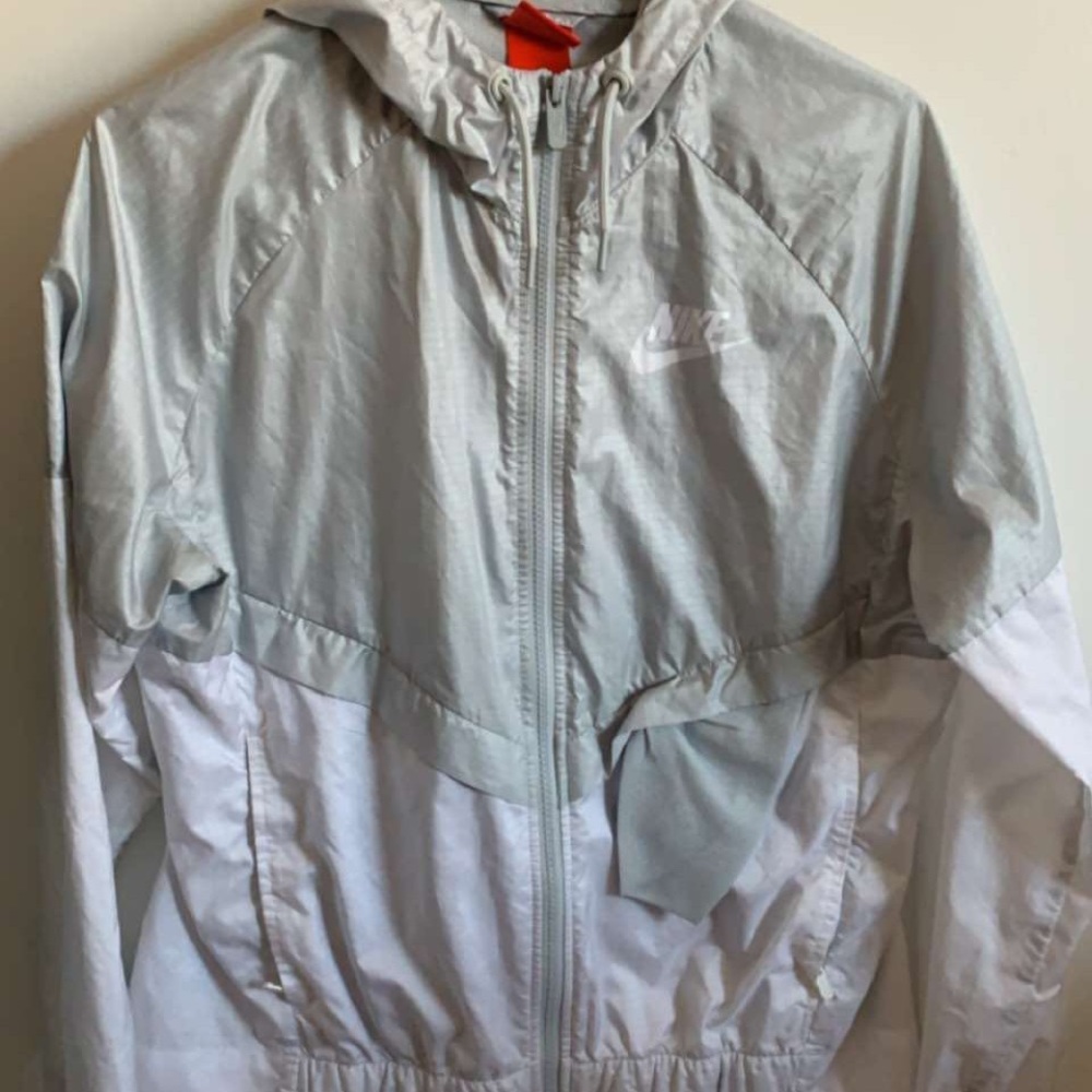 nike grey windbreaker